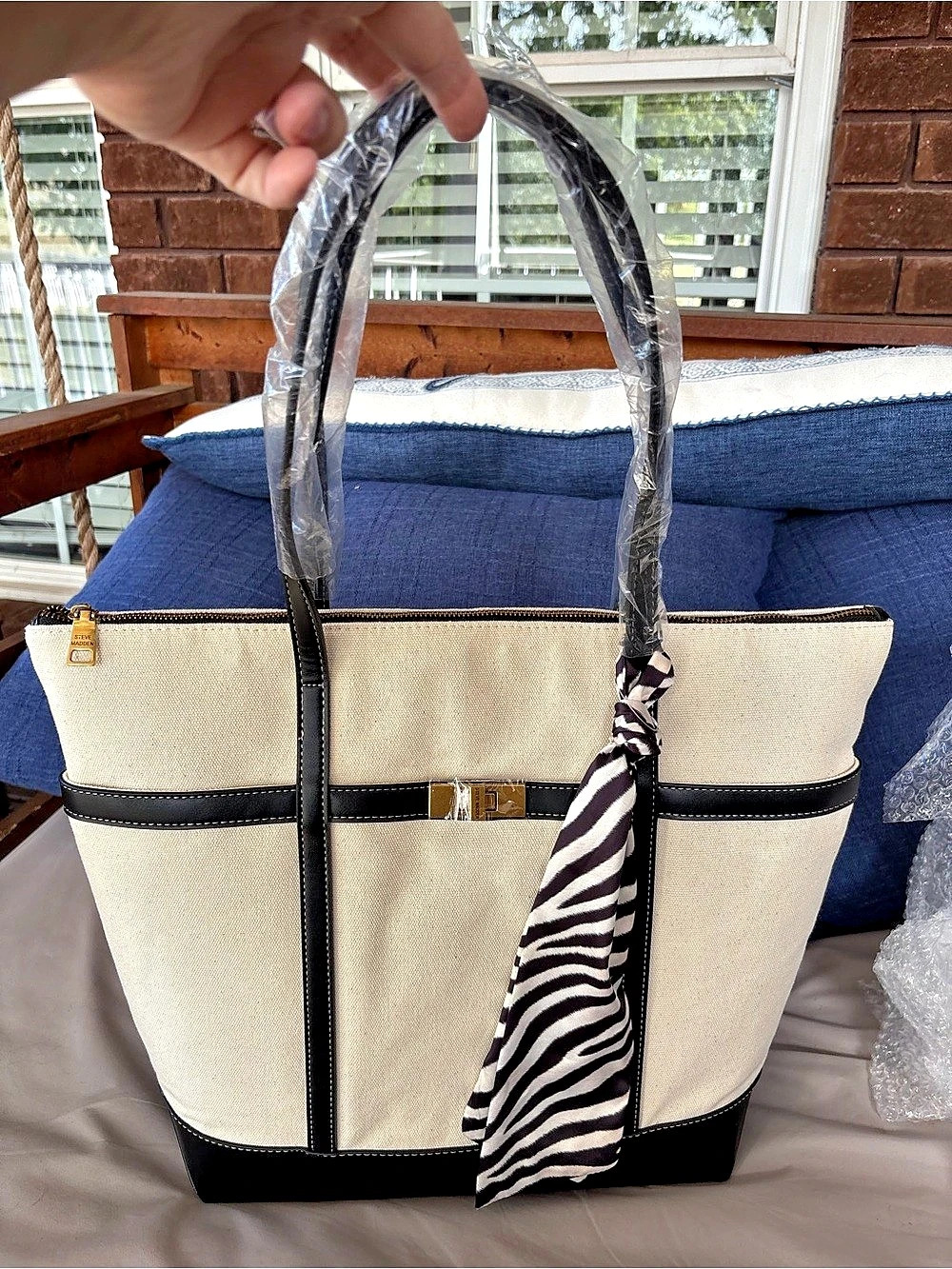 Steve Madden Blinny Tote Canvas Cream & Black Faux Leather Trim NWT Accent Scarf